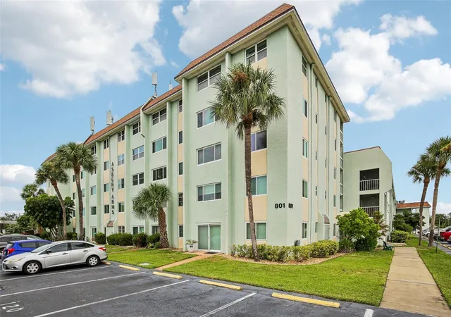 801-83rd-avenue-n-511-saint-petersburg-fl-33702/hzid_b10a3c6d