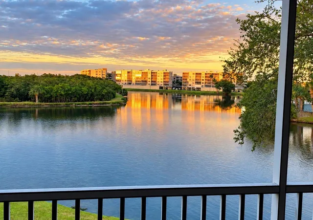 6363-99th-way-n-12i-saint-petersburg-fl-33708/hzid_e0a39ad1