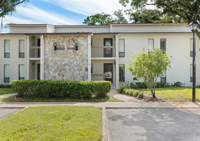 1200-tarpon-woods-blvd-s4-palm-harbor-fl-34685/hzid_7f8d4068