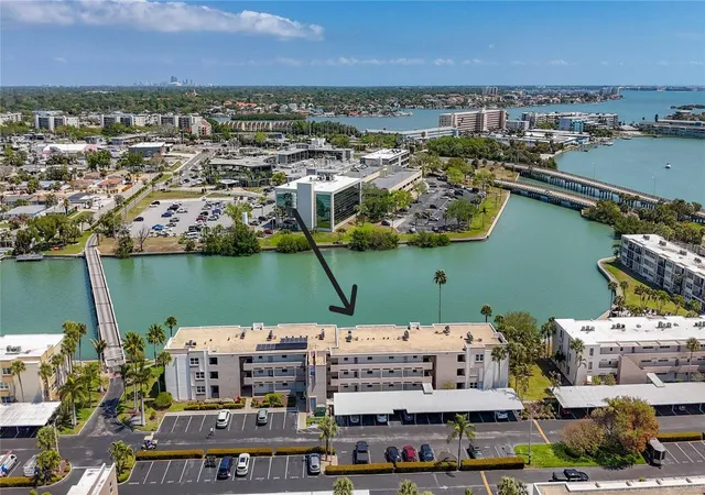 7425-bay-is-dr-s-105-south-pasadena-fl-33707/hzid_b958a69a