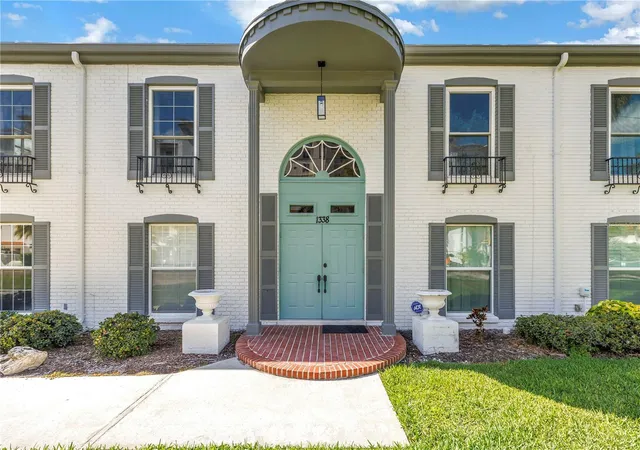 1338-snell-isle-blvd-ne-1-saint-petersburg-fl-33704/hzid_c29a1ecf