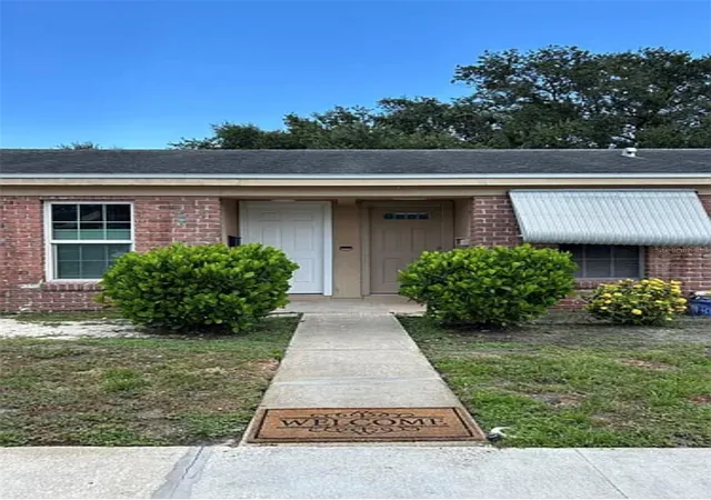8339-9th-way-n-8339-saint-petersburg-fl-33702/hzid_2edb93d9