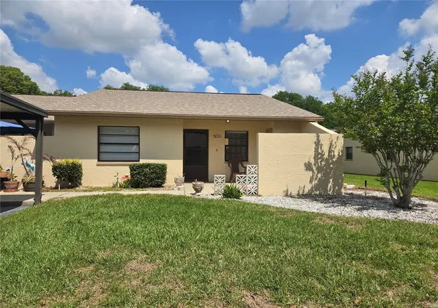38349-cottonwood-pl-1-zephyrhills-fl-33542/hzid_349f2ef2