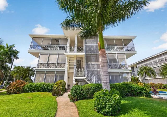 1000-n-shore-dr-ne-2-saint-petersburg-fl-33701/hzid_029845a1