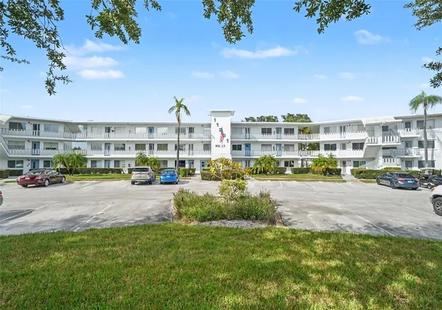 11201-80th-avenue-209-seminole-fl-33772/hzid_2abd7da9