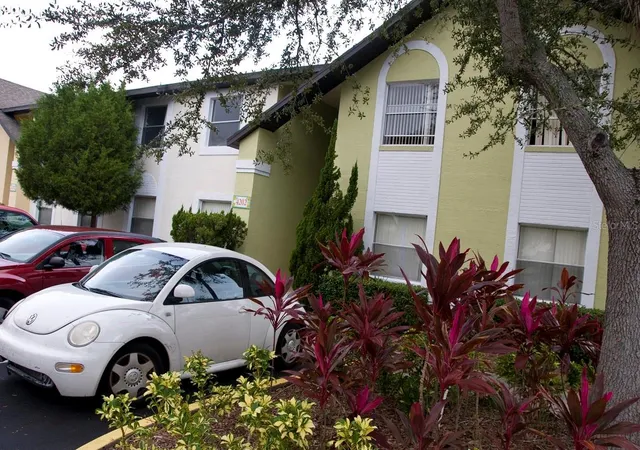 4202-pershing-pointe-pl-3-orlando-fl-32822/hzid_50e7cd82