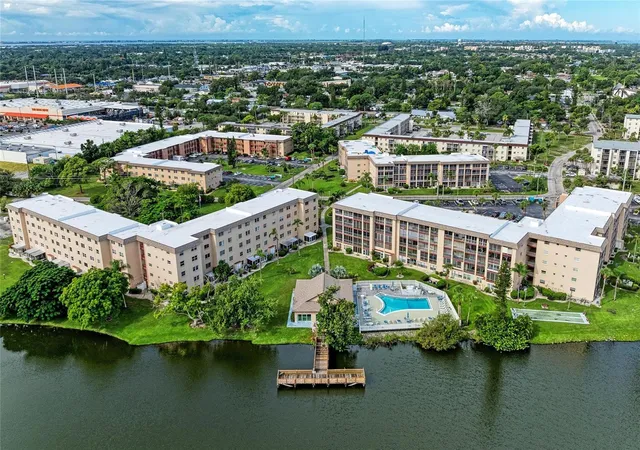 3893-lake-bayshore-dr-f211-bradenton-fl-34205/hzid_79064efd