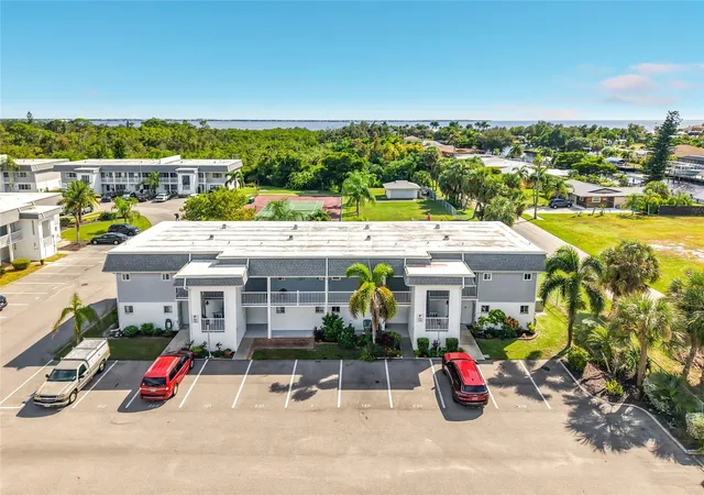 22375-edgewater-dr-120-port-charlotte-fl-33980/hzid_a8ca4dbc