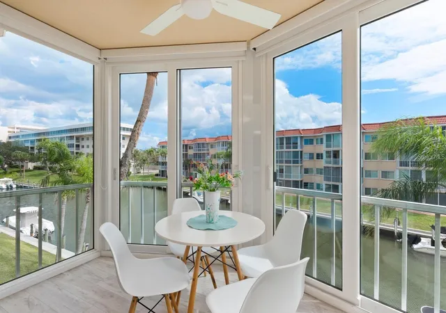 1250-n-portofino-dr-304-sarasota-fl-34242/hzid_e1b6cace