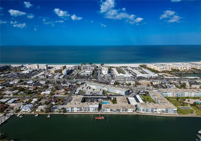6111-2nd-street-e-16-st-pete-beach-fl-33706/hzid_8171c138