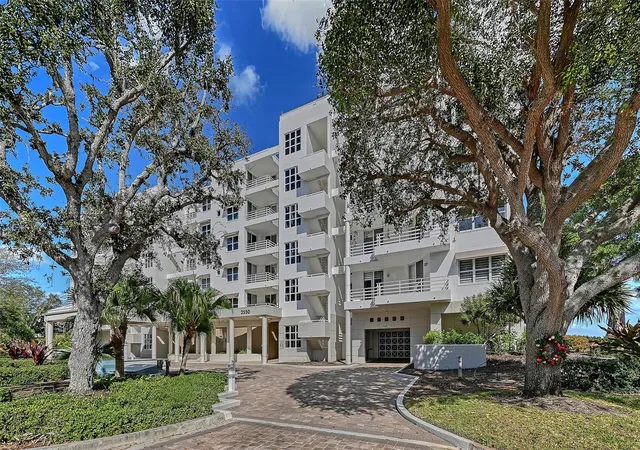 2550-harbourside-dr-334-longboat-key-fl-34228/hzid_00eff483