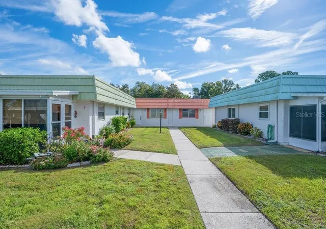 1802-bedford-ln-9-sun-city-center-fl-33573/hzid_4bed1851