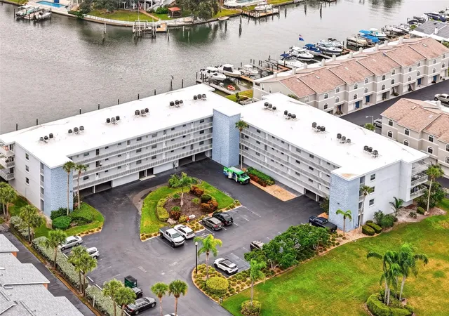 719-pinellas-bayway-s-311-saint-petersburg-fl-33715/hzid_80d9e923