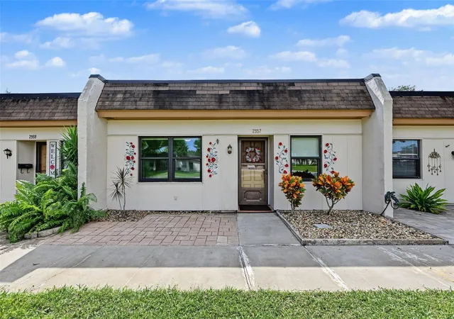 2957-flint-dr-s-clearwater-fl-33759/hzid_841b0914