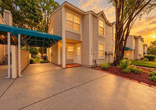 6915-lakeview-ct-tampa-fl-33634/hzid_26131781