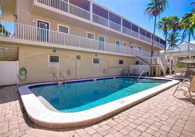 3100-gulf-dr-2-holmes-beach-fl-34217/hzid_15de238c