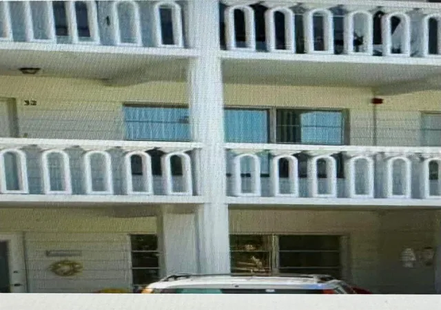 2020-world-pkwy-blvd-8-clearwater-fl-33763/hzid_9c87a221