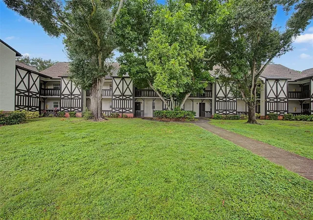420-n-bayshore-blvd-104-clearwater-fl-33759/hzid_2047b71b