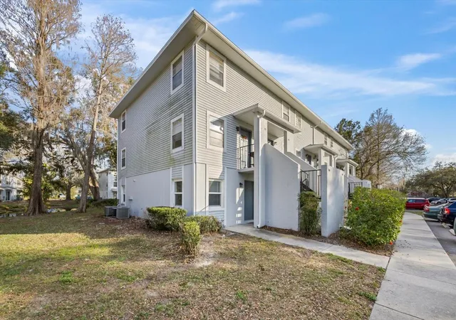 7169-e-bank-dr-7169-tampa-fl-33617/hzid_e98e3abf
