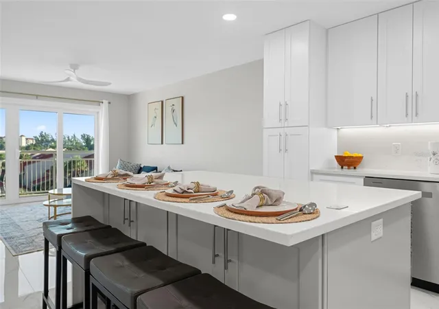4900-brittany-dr-s-405-saint-petersburg-fl-33715/hzid_d78cccf4