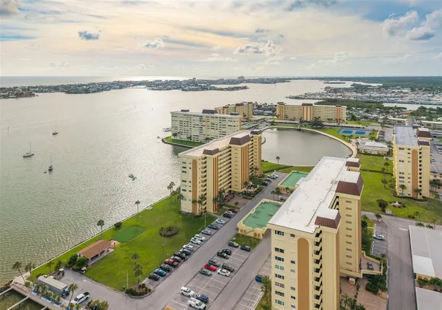 4525-cove-cir-1002-saint-petersburg-fl-33708/hzid_6e17f1ab