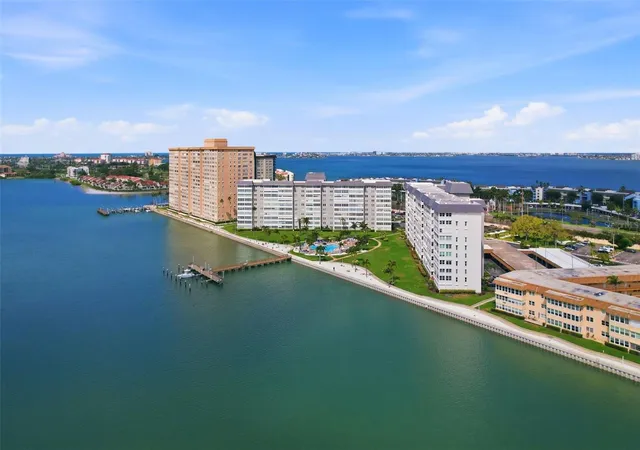 5108-brittany-dr-s-1006-saint-petersburg-fl-33715/hzid_e56e7997