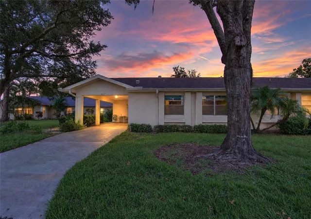 2017-hullhouse-dr-sun-city-center-fl-33573/hzid_1aa005ec