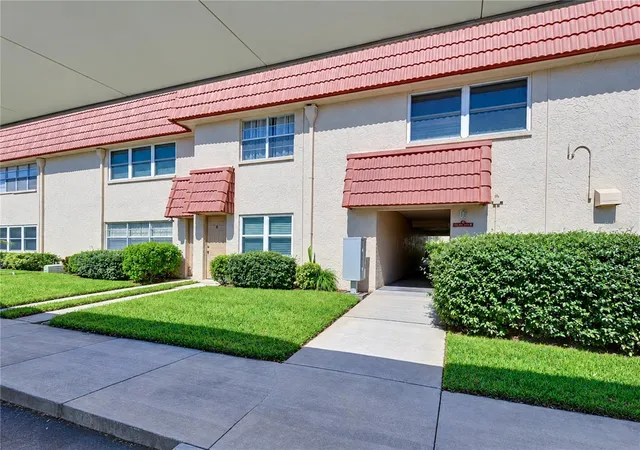 10037-62nd-terrace-n-9-saint-petersburg-fl-33708/hzid_228763bd