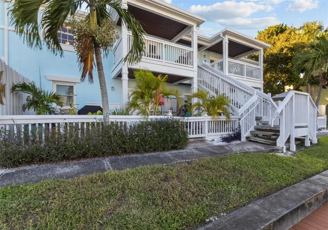 5202-beach-dr-se-d-saint-petersburg-fl-33705/hzid_5ce42dd0