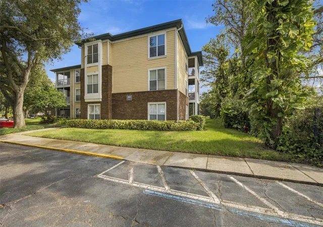 10020-strafford-oak-ct-914-tampa-fl-33624/hzid_d99b0489