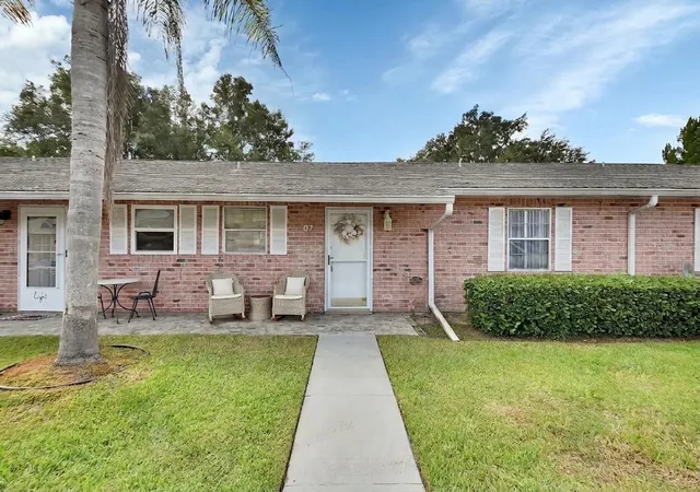 7-fairway-ct-7-deland-fl-32724/hzid_eb2bb357