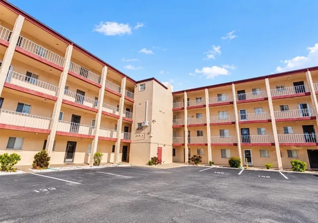 4127-heron-way-e-111-bradenton-fl-34205/hzid_c4dfa25a