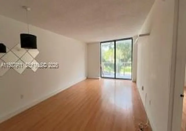 2350-ne-135th-st-212-north-miami-fl-33181/hzid_3c392c26