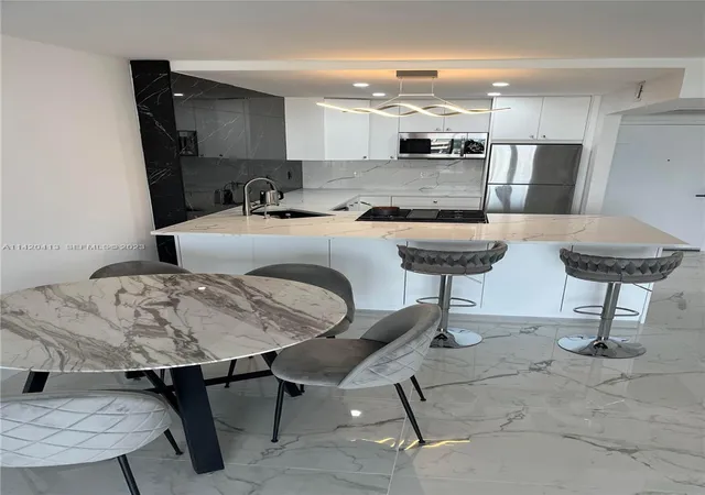 2030-s-ocean-dr-1602-hallandale-beach-fl-33009/hzid_292962e4