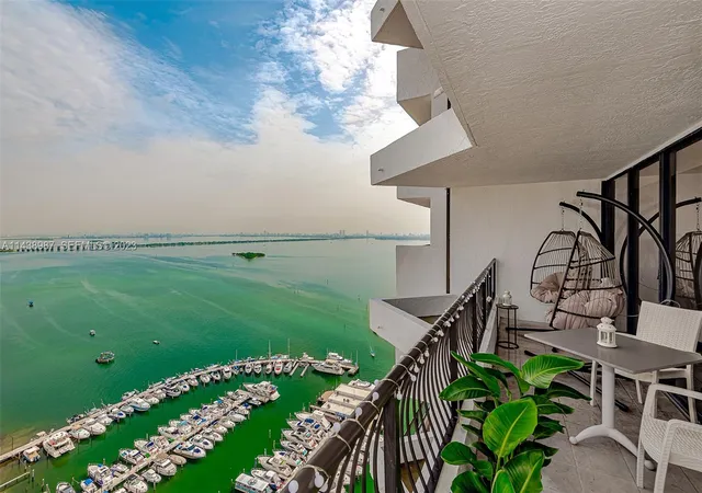 555-ne-15th-st-32e-miami-fl-33132/hzid_5fb17ec8