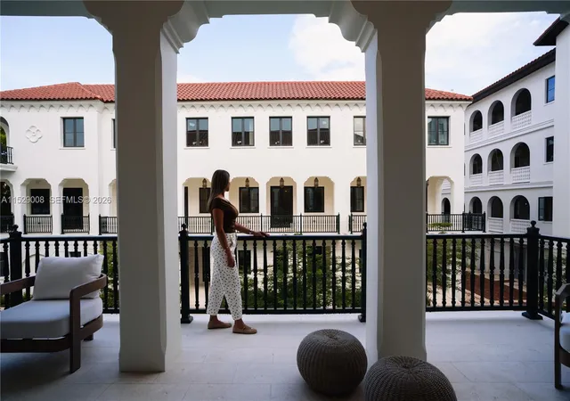 504-malaga-ave-t8-coral-gables-fl-33134/hzid_d6f8806c