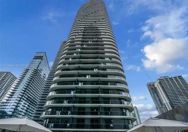 55-sw-9th-st-2108-miami-fl-33130/hzid_b67b5cc2