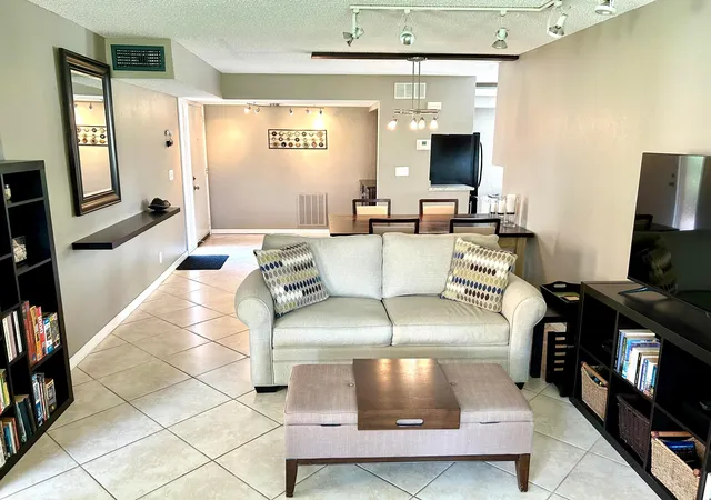 11231-green-lake-dr-104-boynton-beach-fl-33437/hzid_d4267244