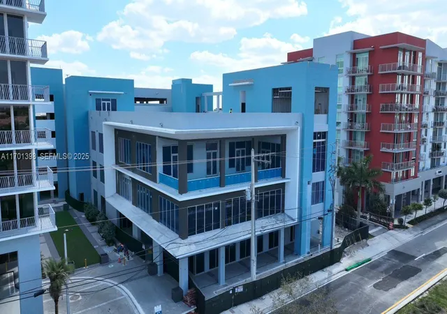 7825-nw-107th-ave-718-doral-fl-33178/hzid_2cd49f31