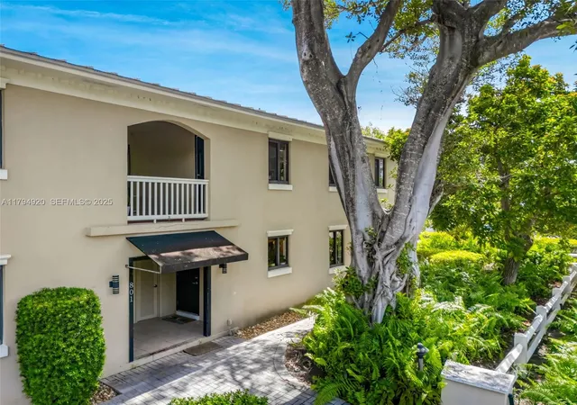 801-ne-18th-ave-14-fort-lauderdale-fl-33304/hzid_e7117110