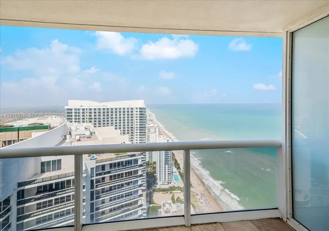 1830-s-ocean-dr-5009-hallandale-beach-fl-33009/hzid_566315fa