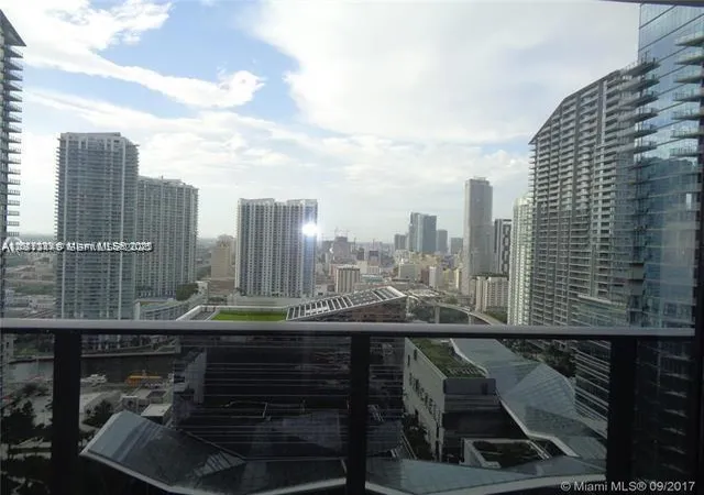 45-sw-9th-st-2709-miami-fl-33130/hzid_2ee92cac