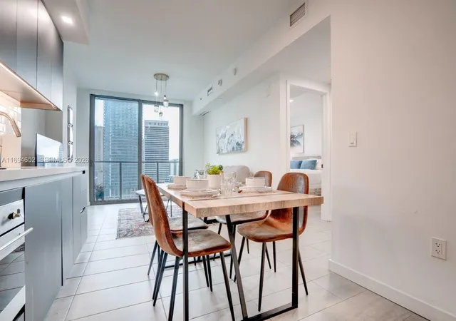 227-ne-2nd-st-1705-miami-fl-33132/hzid_ada5f845
