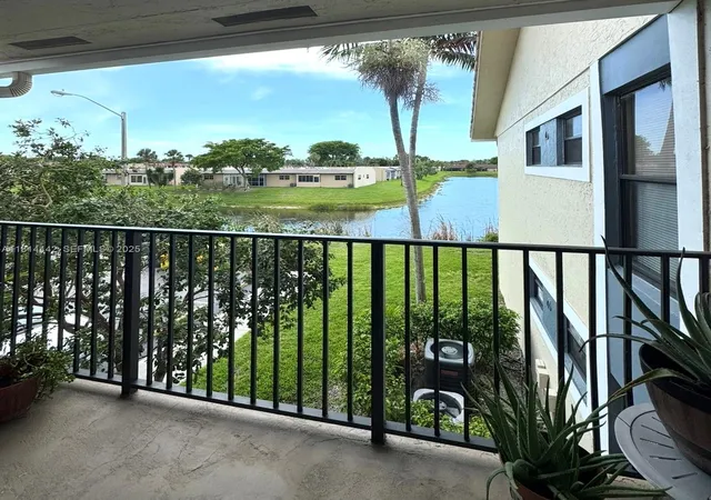 1484-lake-crystal-dr-e-e-west-palm-beach-fl-33411/hzid_b81bc8f0