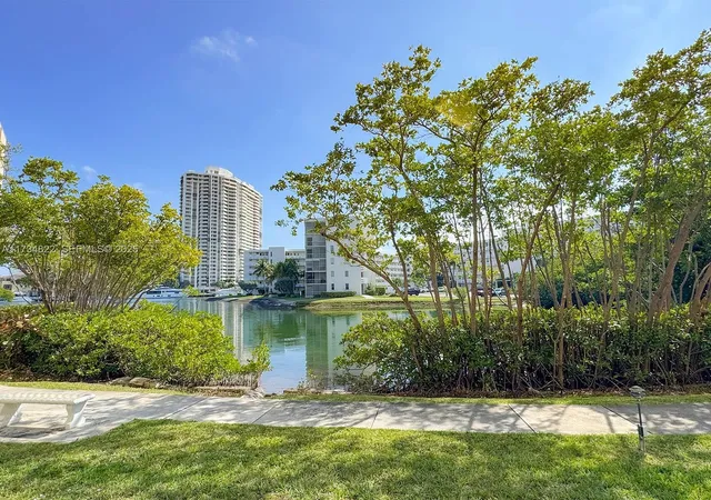 2930-point-east-dr-e109-aventura-fl-33160/hzid_946a7b09
