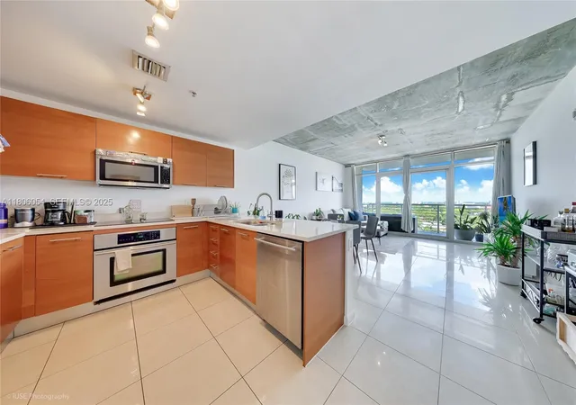 3250-ne-1st-ave-1007-miami-fl-33137/hzid_38611be1