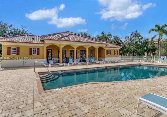 4105-residence-dr-721-fort-myers-fl-33901/hzid_7c28bc2e