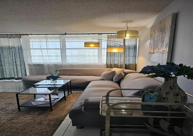 251-174th-st-2111-sunny-isles-beach-fl-33160/hzid_acde4461