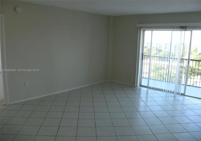 4174-inverrary-dr-911-lauderhill-fl-33319/hzid_50324f5d