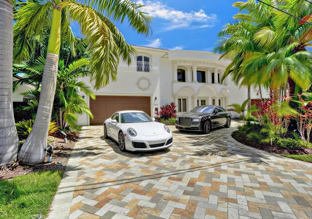 3061-ne-43rd-st-fort-lauderdale-fl-33308/hzid_d1ae5056